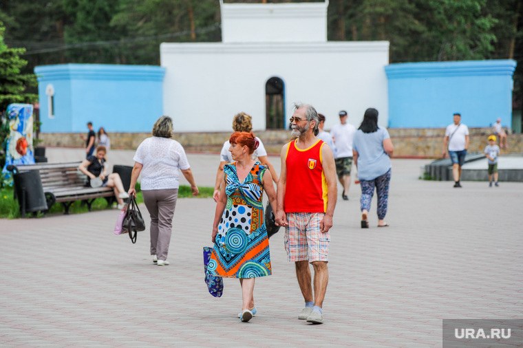 Парк Гагарина после снятия ограничений по эпидемии коронавируса. Челябинск 