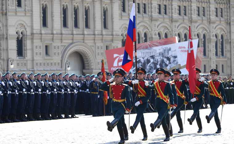 Путин изменил две традиции, выступая на параде Победы