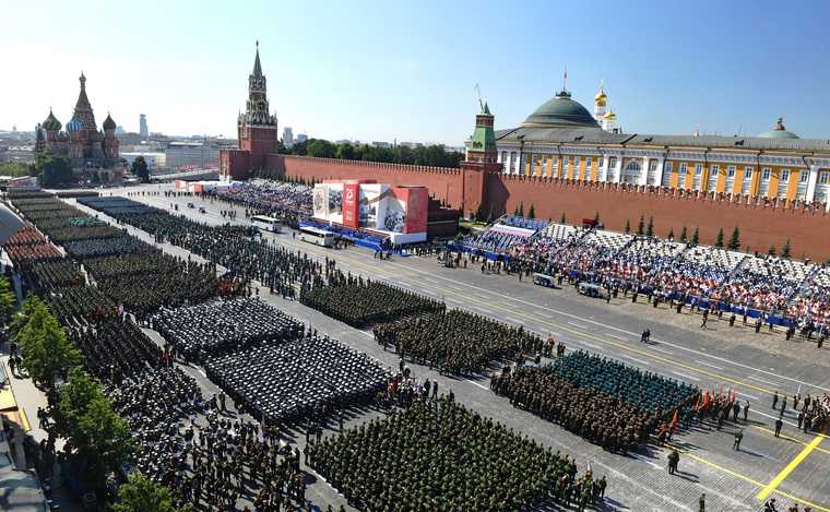 Путин изменил две традиции, выступая на параде Победы