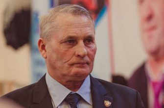 Александр Николаев